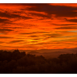 Coucher du soleil en novembre de la maison
