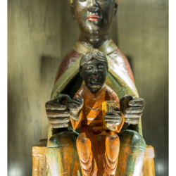 Vierge noire du xiie siècle